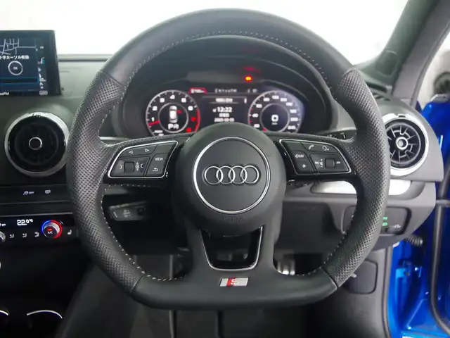 アウディ Ａ３ SB 30TFSI スポーツ 兵庫県 2020(令2)年 3.1万km マコウブルークリスタルエフェクト Sラインパッケージ/ナビゲーションパッケージ/コンビニエンスパッケージ/アシスタンスパッケージ/LEDヘッドライト/バーチャルコックピット/電動シート(運転席/助手席)/シートヒーター(運転席/助手席)/純正ドライブレコーダーUTR/純正ナビ/バックカメラ/前後パーキングセンサー/スマートキー/ACC/レーンキープアシスト/リアトラフィックアラート/サイドアシスト/Audiドライブセレクト/フルセグTV/BT接続/Apple Carplay/CD/DVD/オートハイビーム
