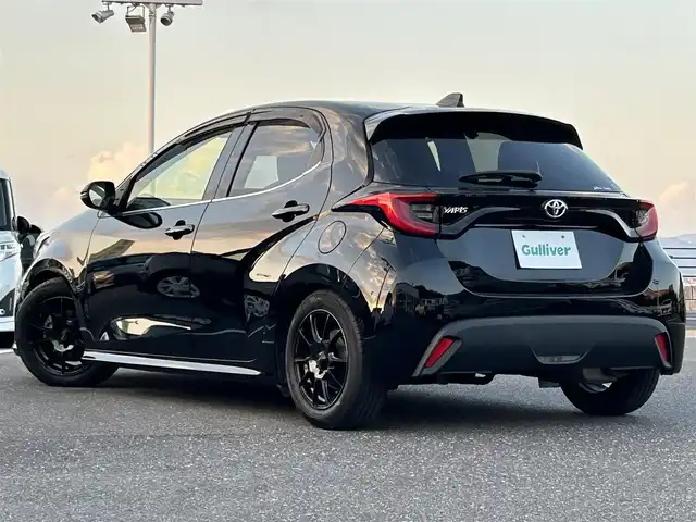 トヨタ ヤリス Z 島根県 2020(令2)年 2.6万km ブラック 登録時走行距離25744km/ワンオーナー/純正ディスプレイオーディオ/デジタルインナーミラー/トヨタセーフティセンス/車高調（RG）/前席シートヒーター/ETC/ドライブレコーダー/社外AW/純正サスペンション（トランク積み込み）/スペアキー×1/オートライト/LEDヘッドライト/バイカラーフォグランプ/禁煙車