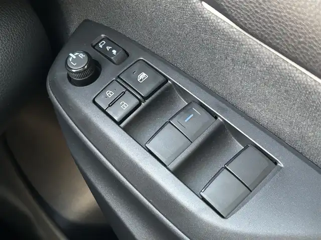 トヨタ ヤリス Z 島根県 2020(令2)年 2.6万km ブラック 登録時走行距離25744km/ワンオーナー/純正ディスプレイオーディオ/デジタルインナーミラー/トヨタセーフティセンス/車高調（RG）/前席シートヒーター/ETC/ドライブレコーダー/社外AW/純正サスペンション（トランク積み込み）/スペアキー×1/オートライト/LEDヘッドライト/バイカラーフォグランプ/禁煙車