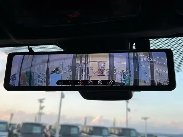 トヨタ ヤリス Z 島根県 2020(令2)年 2.6万km ブラック 登録時走行距離25744km/ワンオーナー/純正ディスプレイオーディオ/デジタルインナーミラー/トヨタセーフティセンス/車高調（RG）/前席シートヒーター/ETC/ドライブレコーダー/社外AW/純正サスペンション（トランク積み込み）/スペアキー×1/オートライト/LEDヘッドライト/バイカラーフォグランプ/禁煙車