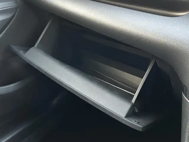 トヨタ ヤリス Z 島根県 2020(令2)年 2.6万km ブラック 登録時走行距離25744km/ワンオーナー/純正ディスプレイオーディオ/デジタルインナーミラー/トヨタセーフティセンス/車高調（RG）/前席シートヒーター/ETC/ドライブレコーダー/社外AW/純正サスペンション（トランク積み込み）/スペアキー×1/オートライト/LEDヘッドライト/バイカラーフォグランプ/禁煙車