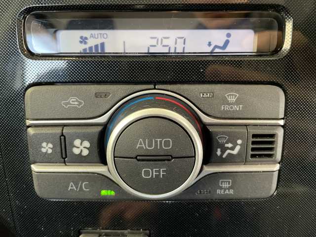 トヨタ ルーミー G 栃木県 2021(令3)年 3.9万km パールホワイトⅢ メモリーナビ/（CD/DVD/Bluetooth/フルセグTV）/バックモニター/スマートアシスト/前後コーナーセンサー/ビルトインETC/前方ドライブレコーダー/オートライト/LEDヘッドライト/横滑り防止装置/スマートキー/プッシュスタート/アイドリングストップ/電動格納ミラー/純正フロアマット