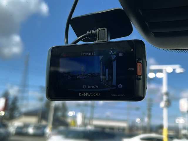 日産 セレナ ハイウェイスターVセレクションⅡ 山形県 2018(平30)年 8.1万km ブリリアントホワイトパール 禁煙車/４WD/プロパイロット/360°セーフティアシスト/・エマージェンシーブレーキ/・車線逸脱警報/・車線逸脱防止支援/・踏み間違い衝突防止アシスト/・標識検知システム/・コーナーセンサー/ALPINナビ/(CD/DVD/フルセグTV/Bluetooth)/アラウンドビューモニター/ビルトインETC/ドライブレコーダー/パワースライドドア/革巻きステアリング/ステアリングスイッチ/電動パーキングスイッチ/ブレーキホールド/LEDオートライト/スマートキー/純正16インチホイール/純正フロアマット/電動格納ウィンカーミラー/ドアバイザー