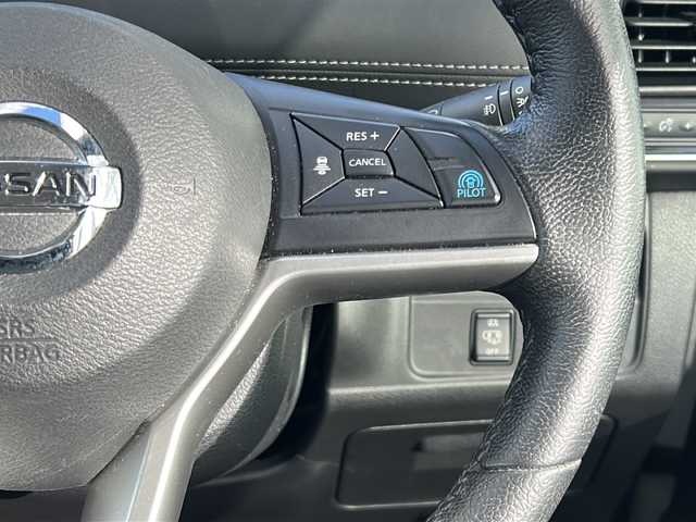 日産 セレナ ハイウェイスターVセレクションⅡ 山形県 2018(平30)年 8.1万km ブリリアントホワイトパール 禁煙車/４WD/プロパイロット/360°セーフティアシスト/・エマージェンシーブレーキ/・車線逸脱警報/・車線逸脱防止支援/・踏み間違い衝突防止アシスト/・標識検知システム/・コーナーセンサー/ALPINナビ/(CD/DVD/フルセグTV/Bluetooth)/アラウンドビューモニター/ビルトインETC/ドライブレコーダー/パワースライドドア/革巻きステアリング/ステアリングスイッチ/電動パーキングスイッチ/ブレーキホールド/LEDオートライト/スマートキー/純正16インチホイール/純正フロアマット/電動格納ウィンカーミラー/ドアバイザー