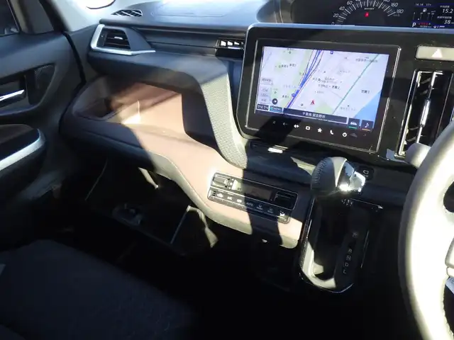 スズキ ソリオ バンディット HV MV 千葉県 2022(令4)年 1.7万km プレミアムシルバーメタリック デュアルカメラブレーキサポート/レーダークルーズコントロール/アイドリングストップ/ヘッドアップディスプレイ/左パワースライドドア/右イージークローザードア/純正ナビ/地デジTV/【DVD/CD再生機能　Bluetooth接続】/全方位モニター/ETC/LEDヘッドライト/LEDフォグライト/ウインカーミラー/リアコーナーセンサー/純正15インチアルミホイル/サイド/カーテンエアバッグ/携帯リモコン