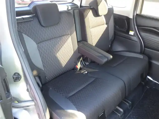 スズキ ソリオ バンディット HV MV 千葉県 2022(令4)年 1.7万km プレミアムシルバーメタリック デュアルカメラブレーキサポート/レーダークルーズコントロール/アイドリングストップ/ヘッドアップディスプレイ/左パワースライドドア/右イージークローザードア/純正ナビ/地デジTV/【DVD/CD再生機能　Bluetooth接続】/全方位モニター/ETC/LEDヘッドライト/LEDフォグライト/ウインカーミラー/リアコーナーセンサー/純正15インチアルミホイル/サイド/カーテンエアバッグ/携帯リモコン