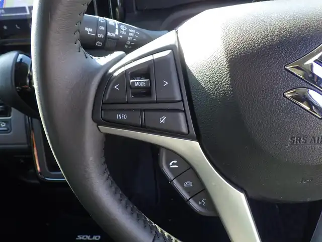 スズキ ソリオ バンディット HV MV 千葉県 2022(令4)年 1.7万km プレミアムシルバーメタリック デュアルカメラブレーキサポート/レーダークルーズコントロール/アイドリングストップ/ヘッドアップディスプレイ/左パワースライドドア/右イージークローザードア/純正ナビ/地デジTV/【DVD/CD再生機能　Bluetooth接続】/全方位モニター/ETC/LEDヘッドライト/LEDフォグライト/ウインカーミラー/リアコーナーセンサー/純正15インチアルミホイル/サイド/カーテンエアバッグ/携帯リモコン