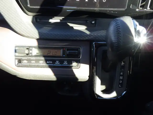 スズキ ソリオ バンディット HV MV 千葉県 2022(令4)年 1.7万km プレミアムシルバーメタリック デュアルカメラブレーキサポート/レーダークルーズコントロール/アイドリングストップ/ヘッドアップディスプレイ/左パワースライドドア/右イージークローザードア/純正ナビ/地デジTV/【DVD/CD再生機能　Bluetooth接続】/全方位モニター/ETC/LEDヘッドライト/LEDフォグライト/ウインカーミラー/リアコーナーセンサー/純正15インチアルミホイル/サイド/カーテンエアバッグ/携帯リモコン