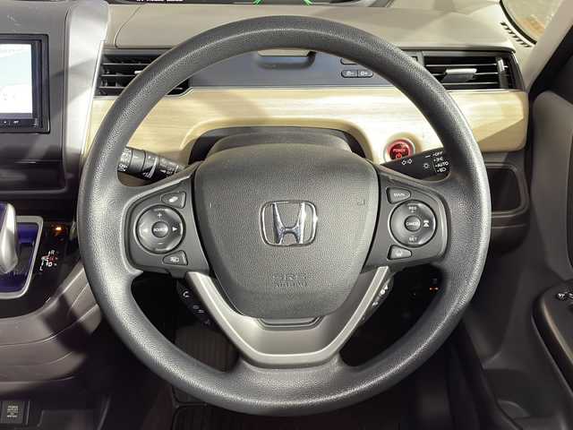 ホンダ フリード ハイブリット G ホンダセンシング 広島県 2020(令2)年 3.6万km モダンスティールM ｓｔｒａｄａナビ/バックカメラ/後席フリップダウンモニター/両側パワースライドドア/ＥＴＣ/レーダークルーズコントロール/衝突被害軽減/レーンキープアシスト/フルセグ/ＤＶＤ/踏み間違い防止/ＬＥＤヘッドライト/純正15インチホイールキャップ(185/65//R15)/エアバッグ(運転席/助手席/サイド/カーテン)