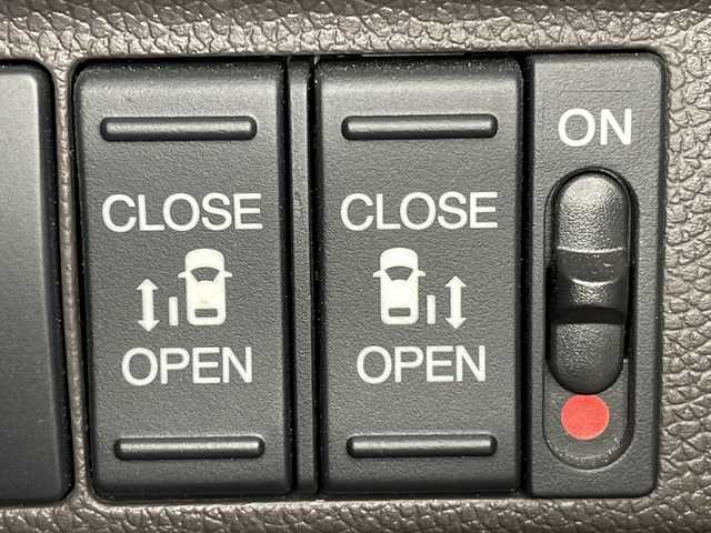 ホンダ フリード ハイブリット G ホンダセンシング 広島県 2020(令2)年 3.6万km モダンスティールM ｓｔｒａｄａナビ/バックカメラ/後席フリップダウンモニター/両側パワースライドドア/ＥＴＣ/レーダークルーズコントロール/衝突被害軽減/レーンキープアシスト/フルセグ/ＤＶＤ/踏み間違い防止/ＬＥＤヘッドライト/純正15インチホイールキャップ(185/65//R15)/エアバッグ(運転席/助手席/サイド/カーテン)