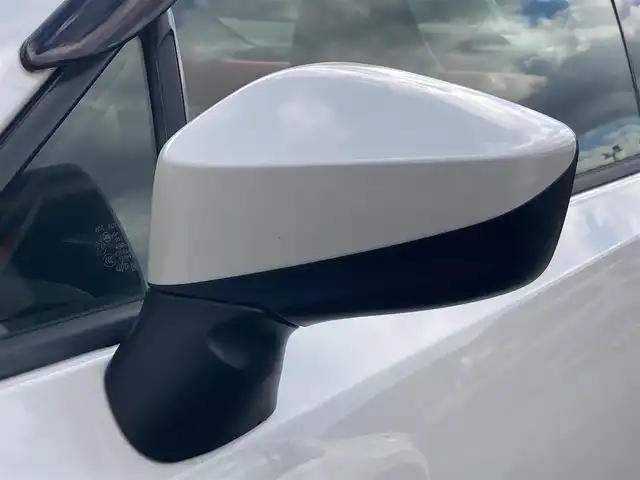 トヨタ ８６ GT リミテッド 静岡県 2013(平25)年 6.2万km サテンホワイトパール 純正SDナビ(NSZT-W68T)/　AM FM CD DVD Bluetooth SDREC/シートヒーター(前席)/HIDオートヘッドライト/社外18インチアルミホイール/スマートキー2本/リアスポイラー/パドルシフト/フロントフォグランプ/CUSCOタワーバー/フルセグTV/ETC/ハーフレザーシート/HKSマフラー