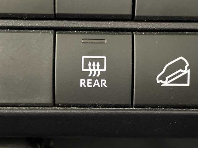 トヨタ ランドクルーザー AX 群馬県 2024(令6)年 1.8万km スーパーホワイトⅡ 純正ナビ　バックカメラ　フルセグＴＶ　電動デフロック　ＥＴＣ　前後ドラレコ　ＬＥＤヘッドライト　ハーフレザーシート　クルーズコントロール　ウッドコンビステアリング　衝突被害軽減ブレーキ　禁煙車