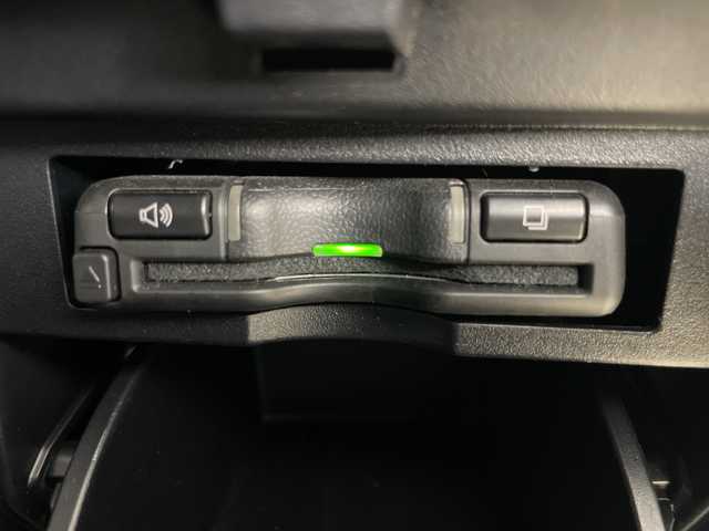 トヨタ ヴェルファイア Z Aエディション 道央・札幌 2019(令1)年 2.2万km ホワイトパールクリスタルシャイン ・４WD/・寒冷地仕様/・ワンオーナー/・社外ナビ（TV&BT&CD&DVD&SD）/・バックカメラ/・ALPINEフリップダウンモニター/・トヨタセーフティーセンス/・両側パワースライドドア/・レーダークルーズコントロール/・プリクラッシュ/・クリアランスソナー/・社外前方ドライブレコーダー/・ビルトインETC/・LEDヘッドライト/・オートマチックハイビーム/・オートライト/・スマートキー/・スペアキー/・純正16インチAW