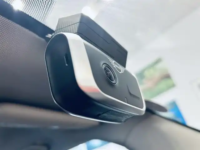 ＭＩＮＩ ミニ クーパー D 大阪府 2021(令3)年 0.7万km チリ・レッド ワンオーナー/ペッパーP/ナビゲーションP/ドライビングアシストP/インテリジェントセーフティ/純正ナビ/バックカメラ/クリアランスソナー/ETC/ドラレコ/ハーフレザー/USB/Bluetooth