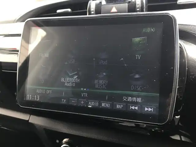 トヨタ ハイラックス Z 富山県 2020(令2)年 7.2万km アティチュードブラックマイカ 4WD/ワンオーナー/社外ナビ/バックカメラ/ドライブレコーダー/プリクラッシュセーフティ/レーンキープアシスト/コーナーセンサー/レーダークルーズコントロール/ダウンヒルアシストコントロール/プッシュスタート/スマートキー/革巻きステアリング/LEDヘッドライト/オートライト/ETC/純正サイドステップ積込み