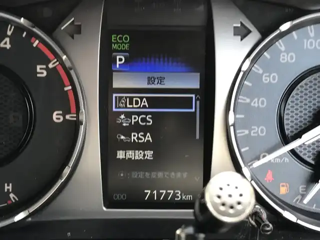 トヨタ ハイラックス Z 富山県 2020(令2)年 7.2万km アティチュードブラックマイカ 4WD/ワンオーナー/社外ナビ/バックカメラ/ドライブレコーダー/プリクラッシュセーフティ/レーンキープアシスト/コーナーセンサー/レーダークルーズコントロール/ダウンヒルアシストコントロール/プッシュスタート/スマートキー/革巻きステアリング/LEDヘッドライト/オートライト/ETC/純正サイドステップ積込み