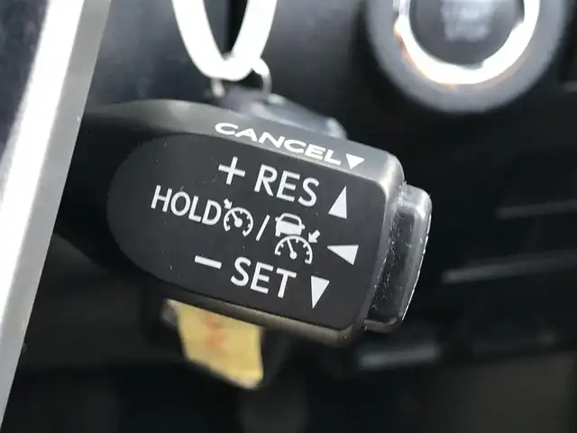 トヨタ ハイラックス Z 富山県 2020(令2)年 7.2万km アティチュードブラックマイカ 4WD/ワンオーナー/社外ナビ/バックカメラ/ドライブレコーダー/プリクラッシュセーフティ/レーンキープアシスト/コーナーセンサー/レーダークルーズコントロール/ダウンヒルアシストコントロール/プッシュスタート/スマートキー/革巻きステアリング/LEDヘッドライト/オートライト/ETC/純正サイドステップ積込み
