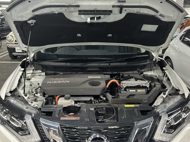 日産 エクストレイル ハイブリッド 20Xi 福岡県 2018(平30)年 4.5万km ブリリアントホワイトパール 純正メモリナビ/フルセグテレビ/バックカメラ/ETC/デジタルインナーミラー/パワーバックドア
