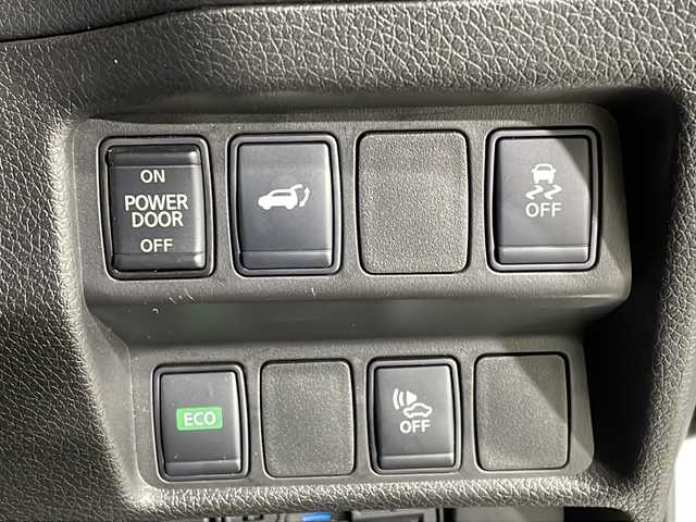 日産 エクストレイル ハイブリッド 20Xi 福岡県 2018(平30)年 4.5万km ブリリアントホワイトパール 純正メモリナビ/フルセグテレビ/バックカメラ/ETC/デジタルインナーミラー/パワーバックドア