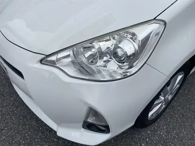 トヨタ アクア G ブラックソフトレザーセレ 千葉県 2014(平26)年 10万km ライムホワイトパールクリスタルシャイン (株)IDOMが運営する【じしゃロン八千代店】の自社ローン専用車両になります。こちらは現金またはオートローンご利用時の価格です。自社ローンご希望の方は別途その旨お申付け下さい/純正ナビ/ETC/スマートキー