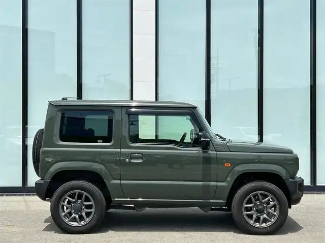 スズキ ジムニー XC 大阪府 2022(令4)年 1.5万km ジャングルグリーン 純正ナビ/   CD/DVD/Bluetooth/USB/バックモニター/衝突軽減ブレーキ/横滑り防止装置/前席シートヒーター/クルーズコントロール/レーンキープアシスト/ステアリングスイッチ/ダウンヒルアシストコントロール/アイドリングストップ/オートマチックハイビーム/前後ドライブレコーダー/純正16インチアルミホイール/純正フロアマット/プッシュスタート/スマートキー/ＥＴＣ/ＬＥＤライト/禁煙車