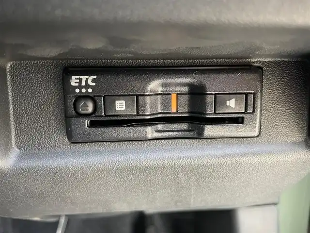 スズキ ジムニー XC 大阪府 2022(令4)年 1.5万km ジャングルグリーン 純正ナビ/   CD/DVD/Bluetooth/USB/バックモニター/衝突軽減ブレーキ/横滑り防止装置/前席シートヒーター/クルーズコントロール/レーンキープアシスト/ステアリングスイッチ/ダウンヒルアシストコントロール/アイドリングストップ/オートマチックハイビーム/前後ドライブレコーダー/純正16インチアルミホイール/純正フロアマット/プッシュスタート/スマートキー/ＥＴＣ/ＬＥＤライト/禁煙車