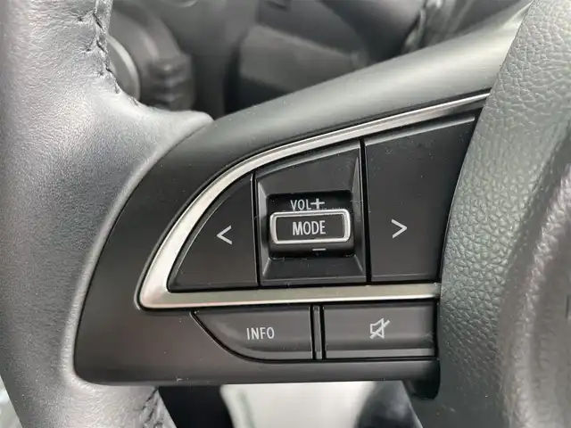スズキ ジムニー XC 大阪府 2022(令4)年 1.5万km ジャングルグリーン 純正ナビ/   CD/DVD/Bluetooth/USB/バックモニター/衝突軽減ブレーキ/横滑り防止装置/前席シートヒーター/クルーズコントロール/レーンキープアシスト/ステアリングスイッチ/ダウンヒルアシストコントロール/アイドリングストップ/オートマチックハイビーム/前後ドライブレコーダー/純正16インチアルミホイール/純正フロアマット/プッシュスタート/スマートキー/ＥＴＣ/ＬＥＤライト/禁煙車