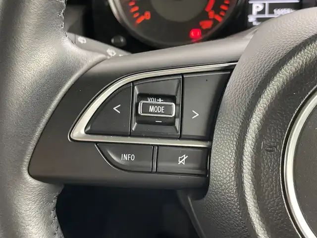 スズキ ジムニー XC 愛知県 2022(令4)年 1.5万km ジャングルグリーン 純正ディスプレイオーディオ(PVH-9300DVSZS)/DISC/Bluetooth/USB/バックモニター/ビルトインＥＴＣ/ドライブレコーダー/衝突軽減ブレーキ/横滑り防止装置/前席シートヒーター/クルーズコントロール/レーンキープアシスト/ステアリングスイッチ/ダウンヒルアシストコントロール/アイドリングストップ/オートマチックハイビーム/前後ドライブレコーダー/純正16インチアルミホイール/純正フロアマット/プッシュスタート/スマートキー/ＬＥＤライト