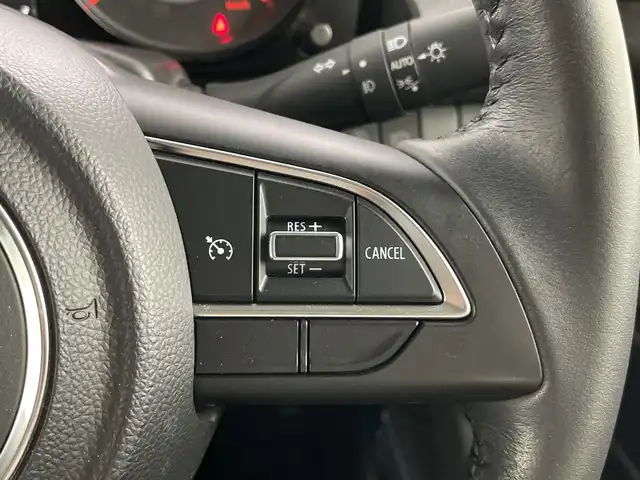スズキ ジムニー XC 愛知県 2022(令4)年 1.5万km ジャングルグリーン 純正ディスプレイオーディオ(PVH-9300DVSZS)/DISC/Bluetooth/USB/バックモニター/ビルトインＥＴＣ/ドライブレコーダー/衝突軽減ブレーキ/横滑り防止装置/前席シートヒーター/クルーズコントロール/レーンキープアシスト/ステアリングスイッチ/ダウンヒルアシストコントロール/アイドリングストップ/オートマチックハイビーム/前後ドライブレコーダー/純正16インチアルミホイール/純正フロアマット/プッシュスタート/スマートキー/ＬＥＤライト