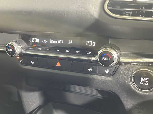 マツダ ＣＸ－３０ XD プロアクティブツーリングセレクション 福岡県 2023(令5)年 1.8万km ソウルレッドクリスタルM ・LEDヘッドライト/・パワーシート/・プッシュスタート/・スマートキー/・スペアキー1本/・レーンキープアシスト/・コーナーセンサー/・ACC/・純正フロアマット/・衝突軽減システム/・BOSEスピーカー横滑り防止システム/・ドラレコ/・18インチ純正ホイール/・シートヒーター/・Bカメラ/・ステアリングヒーター/・純正ナビ
