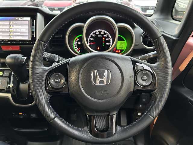 ホンダ Ｎ ＢＯＸ G ターボ Lパッケージ 栃木県 2016(平28)年 8.7万km プレミアムピンクパール 純正SDナビ/Bluetooth CD DVD/フルセグ TV/バックカメラ/ターボ/MTモード付AT/クルーズコントロール/ABS/横滑り防止装置/コーナーセンサー/レーンキープアシスト/盗難防止装置/オートライト/純正LEDヘッドライト/衝突軽減システム/パドルシフト/純正14インチアルミホイール/純正フロアマット/ETC/ドライブレコーダー/スペアキー/保証書/取扱説明書/記録簿