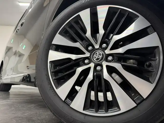 トヨタ アルファード S Cパッケージ 三重県 2022(令4)年 3.3万km ブラック ガソリン/FF/MTモード付インパネCVT/純正9インチディスプレイオーディオ/（AM/FM/USB/iPod/Bluetooth/Miracast/CarPlay/AndroidAuto）/バックガイドモニター/モデリスタエアロキット（F/S/R下）/モデリスタスポーツマフラー/両側パワースライドドア/ビルトイン ETC/Toyota Safety Sense/●プリクラッシュセーフティ/●レーントレーシングアシスト/●レーダークルコン（全車速追従機能付）/●アダプティブハイビームシステム/・ブラインドスポットモニター＆リヤクロストラフィックアラート/・インテリジェントクリアランスソナー［パーキングサポートブレーキ（静止物＋後方接近車両）］/・ロードサインアシスト/・先行車発進告知機能/装備/・【OP】ツインムーンルーフ/・【OP】デジタルインナーミラー/・ブラックレザーシート/・エグゼクティブパワーシート（Dメモリー付6way/N4way&オットマン/2nd4way）/・シートヒーター＆ベンチレーション（D/N）/・ステアリングヒーター/・パワーバックドア/・3眼LEDヘッドランプ/・AC100Vコンセント（100W）/・保/取/ナビ取/・スマートキーx2/など