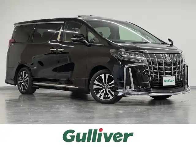 トヨタ アルファード S Cパッケージ 三重県 2022(令4)年 3.3万km ブラック ガソリン/FF/MTモード付インパネCVT/純正9インチディスプレイオーディオ/（AM/FM/USB/iPod/Bluetooth/Miracast/CarPlay/AndroidAuto）/バックガイドモニター/モデリスタエアロキット（F/S/R下）/モデリスタスポーツマフラー/両側パワースライドドア/ビルトイン ETC/Toyota Safety Sense/●プリクラッシュセーフティ/●レーントレーシングアシスト/●レーダークルコン（全車速追従機能付）/●アダプティブハイビームシステム/・ブラインドスポットモニター＆リヤクロストラフィックアラート/・インテリジェントクリアランスソナー［パーキングサポートブレーキ（静止物＋後方接近車両）］/・ロードサインアシスト/・先行車発進告知機能/装備/・【OP】ツインムーンルーフ/・【OP】デジタルインナーミラー/・ブラックレザーシート/・エグゼクティブパワーシート（Dメモリー付6way/N4way&オットマン/2nd4way）/・シートヒーター＆ベンチレーション（D/N）/・ステアリングヒーター/・パワーバックドア/・3眼LEDヘッドランプ/・AC100Vコンセント（100W）/・保/取/ナビ取/・スマートキーx2/など