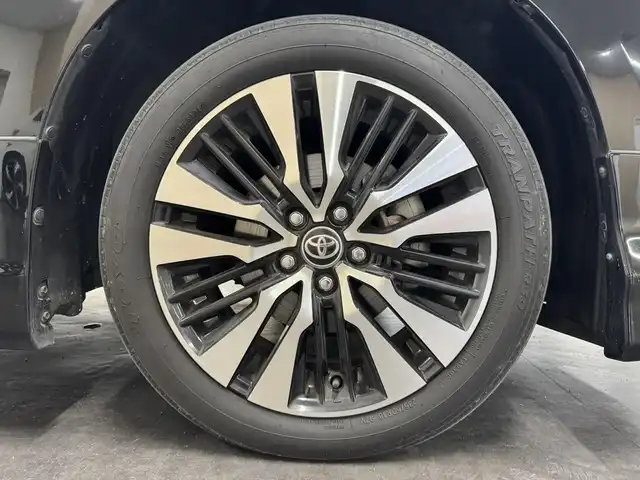 トヨタ アルファード S Cパッケージ 三重県 2022(令4)年 3.3万km ブラック ガソリン/FF/MTモード付インパネCVT/純正9インチディスプレイオーディオ/（AM/FM/USB/iPod/Bluetooth/Miracast/CarPlay/AndroidAuto）/バックガイドモニター/モデリスタエアロキット（F/S/R下）/モデリスタスポーツマフラー/両側パワースライドドア/ビルトイン ETC/Toyota Safety Sense/●プリクラッシュセーフティ/●レーントレーシングアシスト/●レーダークルコン（全車速追従機能付）/●アダプティブハイビームシステム/・ブラインドスポットモニター＆リヤクロストラフィックアラート/・インテリジェントクリアランスソナー［パーキングサポートブレーキ（静止物＋後方接近車両）］/・ロードサインアシスト/・先行車発進告知機能/装備/・【OP】ツインムーンルーフ/・【OP】デジタルインナーミラー/・ブラックレザーシート/・エグゼクティブパワーシート（Dメモリー付6way/N4way&オットマン/2nd4way）/・シートヒーター＆ベンチレーション（D/N）/・ステアリングヒーター/・パワーバックドア/・3眼LEDヘッドランプ/・AC100Vコンセント（100W）/・保/取/ナビ取/・スマートキーx2/など