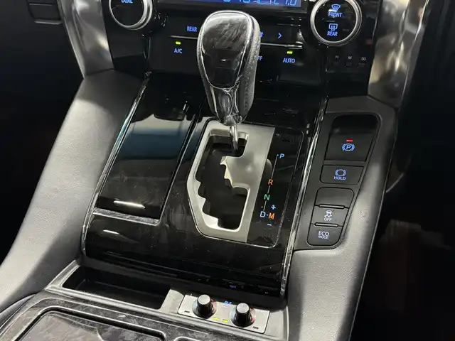 トヨタ アルファード S Cパッケージ 三重県 2022(令4)年 3.3万km ブラック ガソリン/FF/MTモード付インパネCVT/純正9インチディスプレイオーディオ/（AM/FM/USB/iPod/Bluetooth/Miracast/CarPlay/AndroidAuto）/バックガイドモニター/モデリスタエアロキット（F/S/R下）/モデリスタスポーツマフラー/両側パワースライドドア/ビルトイン ETC/Toyota Safety Sense/●プリクラッシュセーフティ/●レーントレーシングアシスト/●レーダークルコン（全車速追従機能付）/●アダプティブハイビームシステム/・ブラインドスポットモニター＆リヤクロストラフィックアラート/・インテリジェントクリアランスソナー［パーキングサポートブレーキ（静止物＋後方接近車両）］/・ロードサインアシスト/・先行車発進告知機能/装備/・【OP】ツインムーンルーフ/・【OP】デジタルインナーミラー/・ブラックレザーシート/・エグゼクティブパワーシート（Dメモリー付6way/N4way&オットマン/2nd4way）/・シートヒーター＆ベンチレーション（D/N）/・ステアリングヒーター/・パワーバックドア/・3眼LEDヘッドランプ/・AC100Vコンセント（100W）/・保/取/ナビ取/・スマートキーx2/など