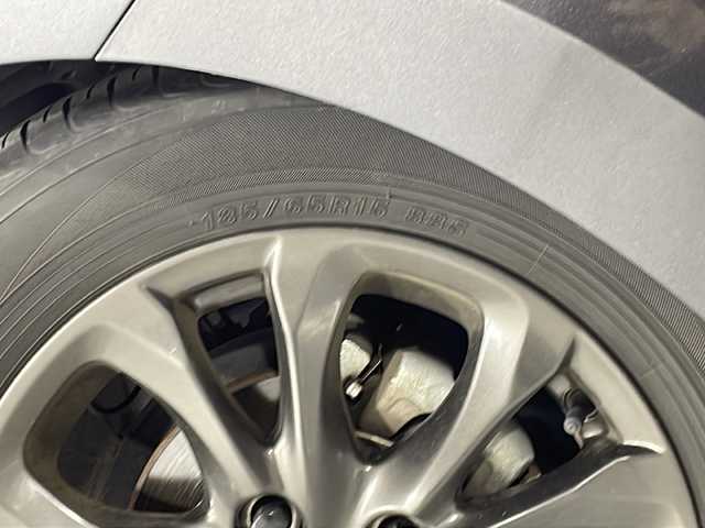 マツダ デミオ 13S 広島県 2016(平28)年 6.8万km メテオグレーマイカ 禁煙/マツダコネクトナビ/・Ｂｌｕｅｔｏｏｔｈ接続/・ＣＤ／ＤＶＤ／ＴＶ再生/バックカメラ/リアウィング/ＥＴＣ　/衝突軽減ブレーキ　/横滑り抑制/純正フロアマット　/カーテンエアバッグ/アイドリングストップ