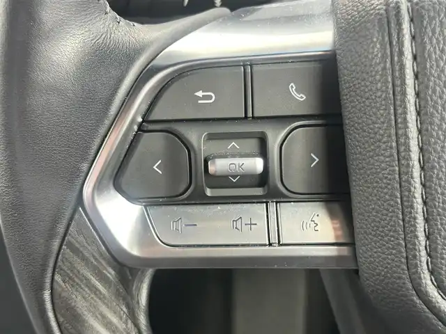 トヨタ ランドクルーザー GRスポーツ 愛知県 2023(令5)年 2.2万km ダークレッドマイカメタリック ワンオーナー　/４WD　/純正ディスプレイオーディオ　/Bluetooth　/TSS　/サスペンションGRチューニング　/プリクラッシュセーフティ　/レーンディパラーチャー　/ドライバー異常時対応システム　/レーダークルーズコントロール　/ロードサイン　/アダプティブハイビーム　/オートハイビーム　/先行発進告知　/アラウンドビューモニター　/サンルーフ　/BSM　/HUD　/パワーバックドア　/シーケンシャルLEDライト　/純正AW　/純正フロアマット　/本革ステアリング　/パワーシート　/メモリーシート　/レザーシート　/前後ドライブレコーダー　
