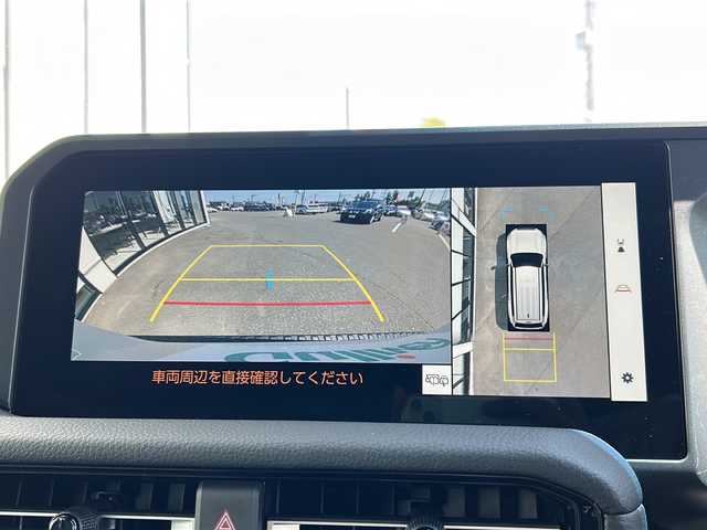 トヨタ ランドクルーザー ２５０ VX 山形県 2024(令6)年 0.1万km未満 プラチナホワイトパールマイカ 純正メーカーナビ/(フルセグTV/BT/USB/HDMI/スマートフォン連携)/パノラミックビューモニター/4WD/サンルーフ/プリクラッシュセーフティ(衝突軽減防止)/レーンディパーチャーアラート(車線逸脱防止)/プロアクティブドライビングアシスト/ブラインドスポットモニター/セカンドスタート/デジタルインナーミラー/レーダークルーズコントロール/ハイビームアシスト/ロードサインアシスト/クリアランスソナー/ビルトインETC(2.0)/デュアルオートエアコン(ナノイーX)/シートヒーター(D＋N席)/シートベンチレーション(D＋N席)/ステアリングヒーター/パワーシート(D席)/パワーバックドア/ルーフレール/格納式サードシート/トノカバー/革巻きステアリング/ステアリングスイッチ/ドライブセレクト/MTモード付AT/オートライト/プッシュスタート＆スマートキー/スペアキー/ウインカー付き電動格納ミラー/横滑り防止/LEDヘッドライト/フォグランプ/純正フロアマット/純正18インチAW