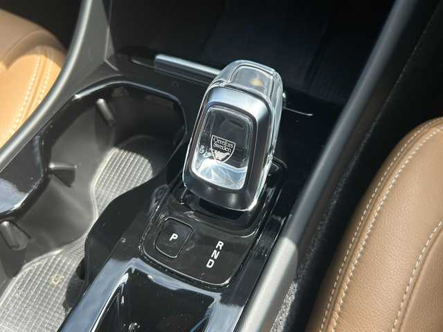 ボルボ ＸＣ４０ T4 AWD インスクリプション 茨城県 2020(令2)年 1.3万km 青 インテリセーフ /ACC /LKA /BSM /harman/kardon /純正ナビ /360度カメラ /フルセグ /BT /CarPlay /茶革 /シートヒーター /パワーシート /ステアリングヒーター /ワイヤレス充電 /LED /ETC /ルーフ /ドラレコ /禁煙車