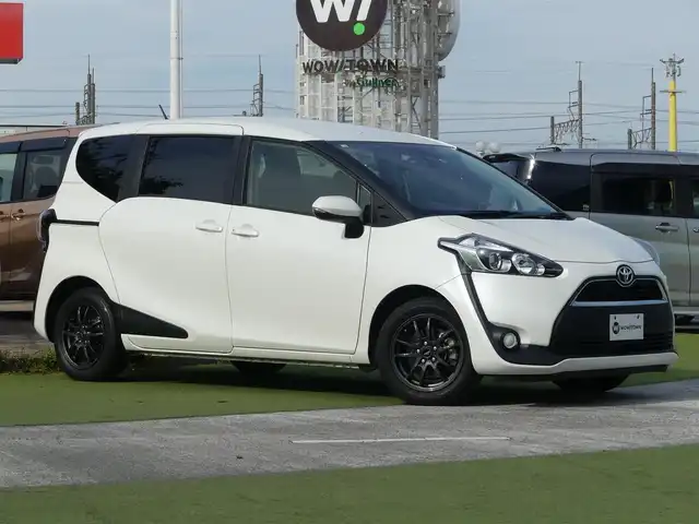 トヨタ シエンタ G 千葉県 2018(平30)年 3.2万km ホワイトパールクリスタルシャイン Toyota Safety Sense/・プリクラッシュセーフティ/・レーンディパーチャーアラート/・オートハイビーム/両側パワースライドドア/社外SDナビ/地デジTV/【DVD/CD再生機能　Bluetooth接続】/バックカメラ/ドライブレコーダー/ウインカーミラー/社外15インチアルミホイル/スマートキー