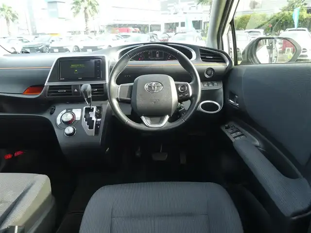 トヨタ シエンタ G 千葉県 2018(平30)年 3.2万km ホワイトパールクリスタルシャイン Toyota Safety Sense/・プリクラッシュセーフティ/・レーンディパーチャーアラート/・オートハイビーム/両側パワースライドドア/社外SDナビ/地デジTV/【DVD/CD再生機能　Bluetooth接続】/バックカメラ/ドライブレコーダー/ウインカーミラー/社外15インチアルミホイル/スマートキー