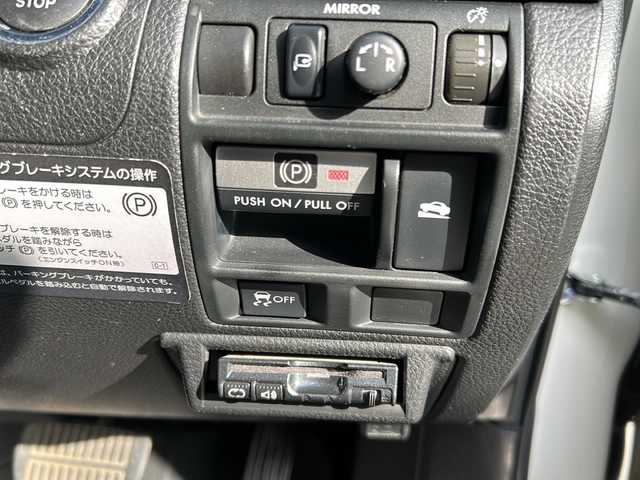 スバル レガシィ ツーリングワゴン 2．5i Lパッケージ 埼玉県 2011(平23)年 4.8万km サテンホワイトパール 純正７インチナビ/フルセグ/DVD/CD/BT/USB/SD/FM/AM/ＥＴＣ　/前席パワーシート　/クルーズコントロール　/ダウンヒルアシストコントロール　/パドルシフト　/横滑り防止　/オートライト　/スマートキー２本　/保証書　/取扱説明書