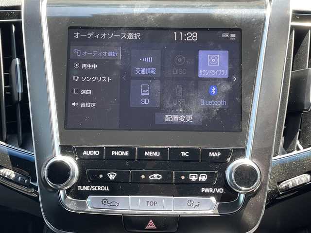 トヨタ クラウン ハイブリッド RS アドバンス Four 道央・札幌 2020(令2)年 11.6万km ブラック ・４WD/・純正SDナビ・CD・DVD・SD・Bluetooth/・フルセグTV/・全方位カメラ/・レザーシート/・前席パワーシート・シートヒーター・エアシート/・衝突軽減ブレーキ/・レーンキープアシスト/・レーダークルーズ/・ビルトインETC/・純正エンジンスターター/・クリアランスソナー /・ブラインドスポットモニター/・パーキングアシスト/・パドルシフト/・寒冷地仕様/・LEDヘッドライト/・フォグランプ/・純正１８インチアルミホイール/・新車時保証書/・取扱説明書/・スペアキー