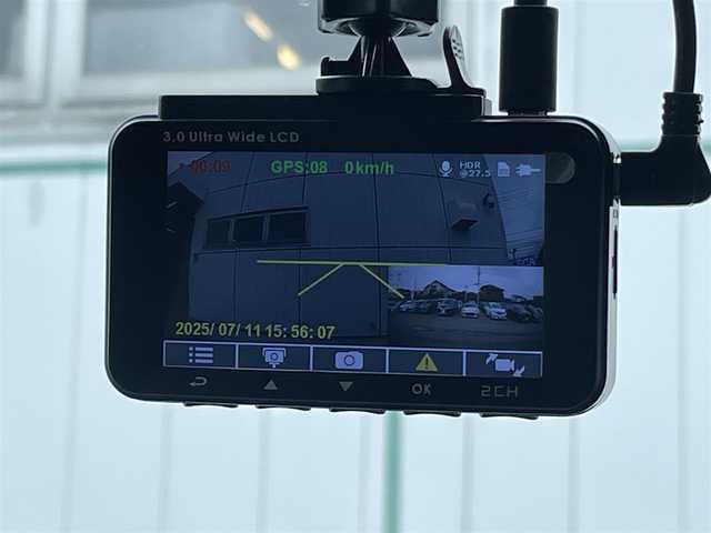 トヨタ ライズ XS 山梨県 2020(令2)年 1.4万km ブライトシルバーM 純正ディスプレイオーディオ/Bluetooth接続/フルセグTV/バックカメラ/ETC/衝突被害軽減システム/ステアリングスイッチ/スペアキー1本/取扱説明書