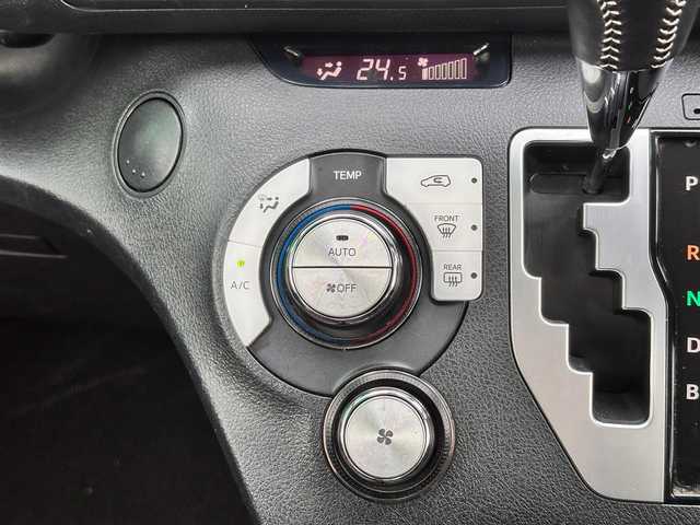 トヨタ シエンタ ハイブリッド G クエロ 宮城県 2019(平31)年 5.9万km ヴィンテージブラウンパールクリスタルシャイン パノラミックビュー対応ナビレディパッケージ/・パノラミックビューモニター/・ステアリングスイッチ/・ドアミラーヒーター/SRSエアバッグ（サイド/カーテン）/＝＝＝/セーフティセンス/・プリクラッシュセーフティ/・レーンディパーチャーアラート/・オートマチックハイビーム/先行車発進告知機能/インテリジェントクリアランスソナー/純正ナビ（NSZT-W68T）/・CD/DVD/・Bluetooth/・フルセグTV/ETC/ドライブレコーダー/両側パワースライドドア/ハーフレザーシート/革巻きステアリング/クルーズコントロール/ステアリングスイッチ/LEDヘッドランプ/フォグランプ/オートライト/電動格納ミラー/純正フロアマット/Wエアバッグ/取扱説明書