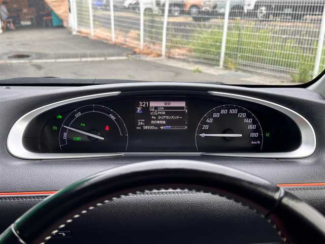 トヨタ シエンタ ハイブリッド G クエロ 宮城県 2019(平31)年 5.9万km ヴィンテージブラウンパールクリスタルシャイン パノラミックビュー対応ナビレディパッケージ/・パノラミックビューモニター/・ステアリングスイッチ/・ドアミラーヒーター/SRSエアバッグ（サイド/カーテン）/＝＝＝/セーフティセンス/・プリクラッシュセーフティ/・レーンディパーチャーアラート/・オートマチックハイビーム/先行車発進告知機能/インテリジェントクリアランスソナー/純正ナビ（NSZT-W68T）/・CD/DVD/・Bluetooth/・フルセグTV/ETC/ドライブレコーダー/両側パワースライドドア/ハーフレザーシート/革巻きステアリング/クルーズコントロール/ステアリングスイッチ/LEDヘッドランプ/フォグランプ/オートライト/電動格納ミラー/純正フロアマット/Wエアバッグ/取扱説明書