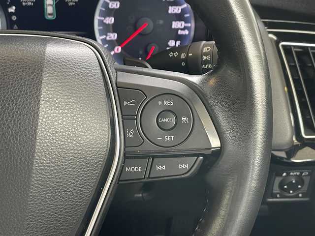 トヨタ クラウン S 静岡県 2020(令2)年 3.5万km ホワイトパールクリスタルシャイン トヨタセーフティセンス/レーダークルコン/純正ナビ/地デジ/Ｂカメラ/オートホールド/オートハイビーム/パドルシフト/ステアリングスイッチ/革巻きステアリング/純正１７インチＡＷ/スマートキー/スペアキー/保証書/取説