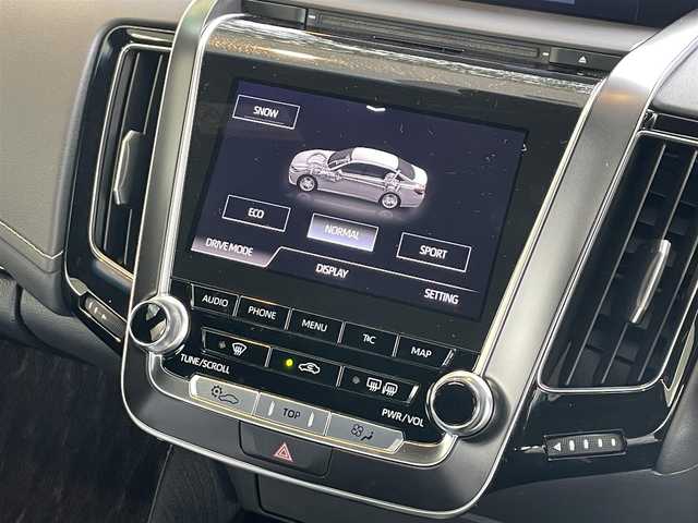 トヨタ クラウン S 静岡県 2020(令2)年 3.5万km ホワイトパールクリスタルシャイン トヨタセーフティセンス/レーダークルコン/純正ナビ/地デジ/Ｂカメラ/オートホールド/オートハイビーム/パドルシフト/ステアリングスイッチ/革巻きステアリング/純正１７インチＡＷ/スマートキー/スペアキー/保証書/取説