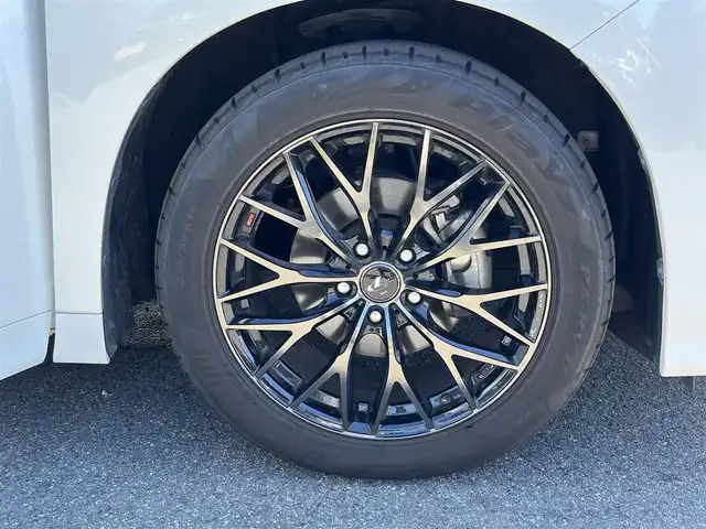 トヨタ アルファード S Cパッケージ 奈良県 2018(平30)年 3万km ホワイトパールクリスタルシャイン 純正１０インチナビ　/フルセグＴＶ　/バックカメラ　/両側パワースライドドア　/ＥＴＣ２．０　/追従型クルーズコントロール　/レザーシート　/シートヒーター　/エアシート　/パワーシート　/トヨタセーフティーセンス/ドライブレコーダー/2眼LEDヘッドライト/オートマチックハイビーム/オートライト/社外18インチアルミホイール/純正フロアマット/前後コーナーセンサー