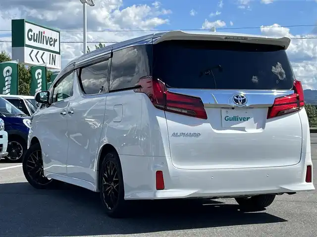 トヨタ アルファード S Cパッケージ 奈良県 2018(平30)年 3万km ホワイトパールクリスタルシャイン 純正１０インチナビ　/フルセグＴＶ　/バックカメラ　/両側パワースライドドア　/ＥＴＣ２．０　/追従型クルーズコントロール　/レザーシート　/シートヒーター　/エアシート　/パワーシート　/トヨタセーフティーセンス/ドライブレコーダー/2眼LEDヘッドライト/オートマチックハイビーム/オートライト/社外18インチアルミホイール/純正フロアマット/前後コーナーセンサー